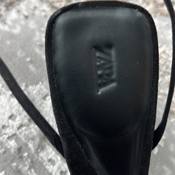 New Zara Black Micro Suede sandals - Picture 6 of 7